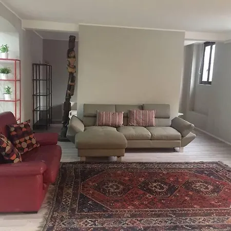 Nice Near Cs מילאנו